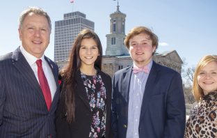 Local Young Leaders Learn About Government During Electric Co-op Event in Nashville